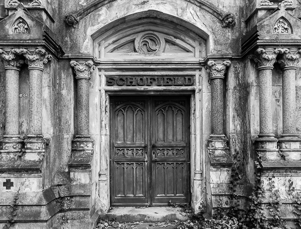 Levi Schofield Mausoleum, Lake View Cemetery